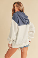940BK Lari Hooded Sweatshirt 3