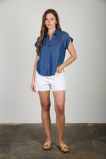 JACQUARD COLLARED SHORT SLEEVE CHAMBRAY TOP