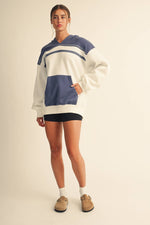 940BK Lari Hooded Sweatshirt 3