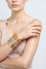 18K NON-TARNISH WATERPROOF STAINLESS STEEL BANGLE |40B5237