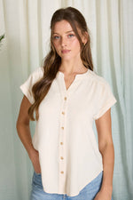 CUFFED SLEEVE BUTTON DOWN LIGHTWEIGHT TOP